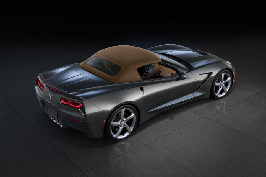  Chevrolet Corvette Stingray Convertible 2013 года  (фото 19 из 48)